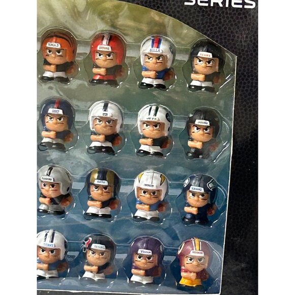 TeenyMates Series 2 NFL 33-Pack Figures 32 Running Backs Limited Referee READ: - Picture 6 of 9